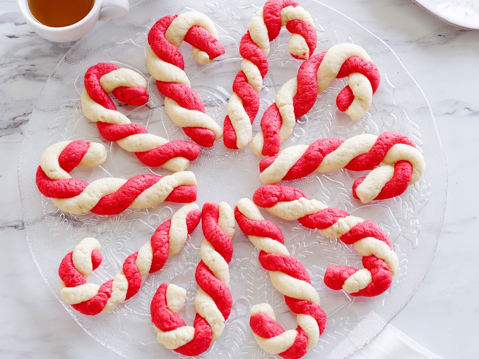 Top 12 Christmas Cookie Recipes Every Mom Needs To Make This Season