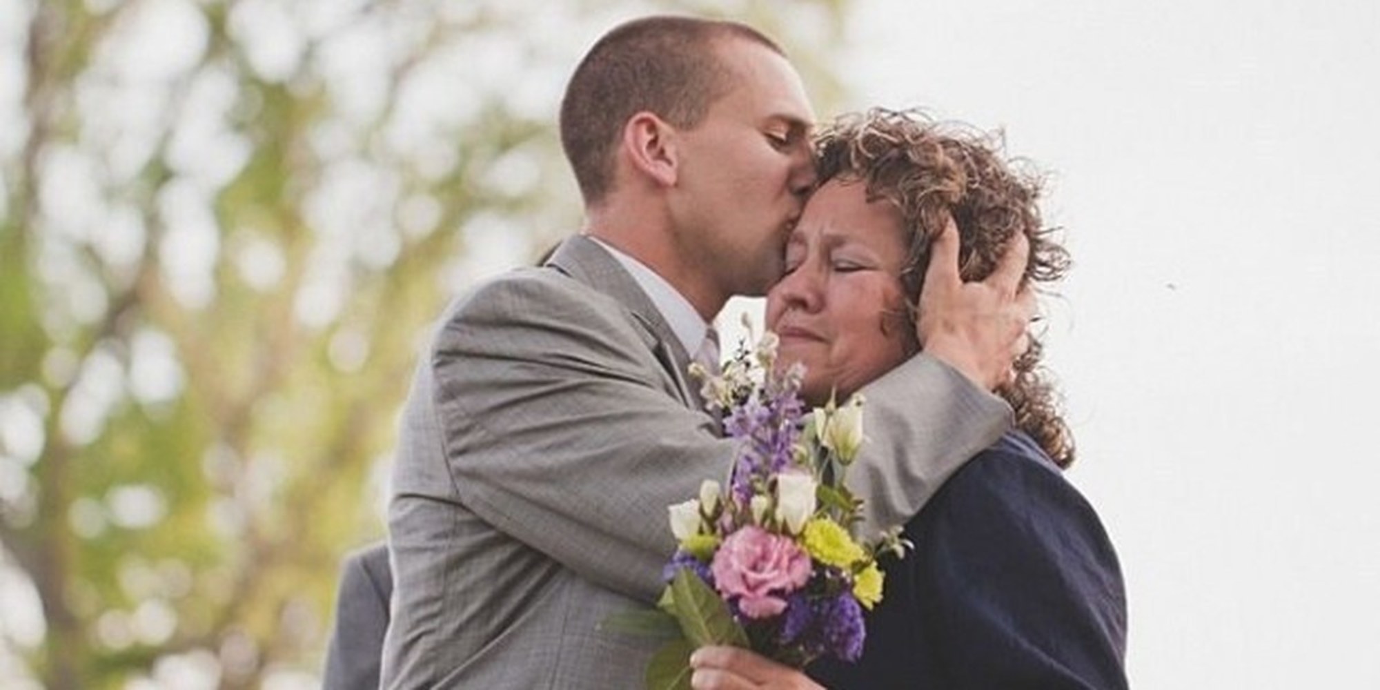 9 Photos That Truly Show An Unbreakable Mother-Son Bond