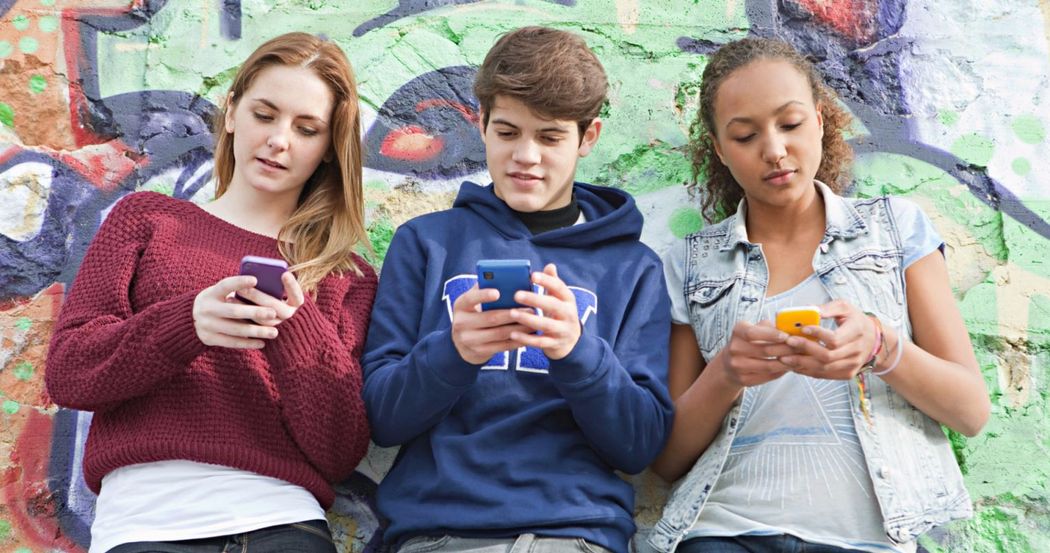 The 7 Things Every Parent Needs To Know About Cell Phones