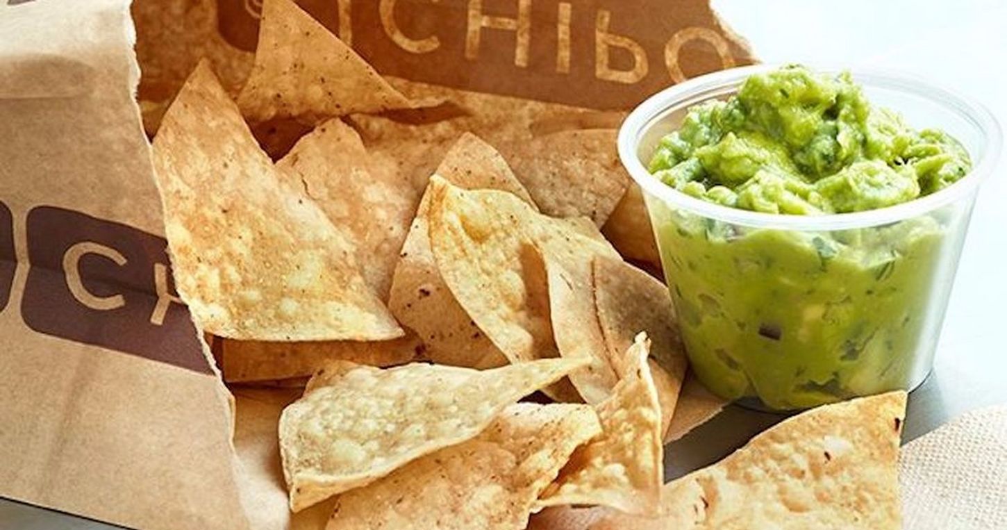 healthy chips and guac