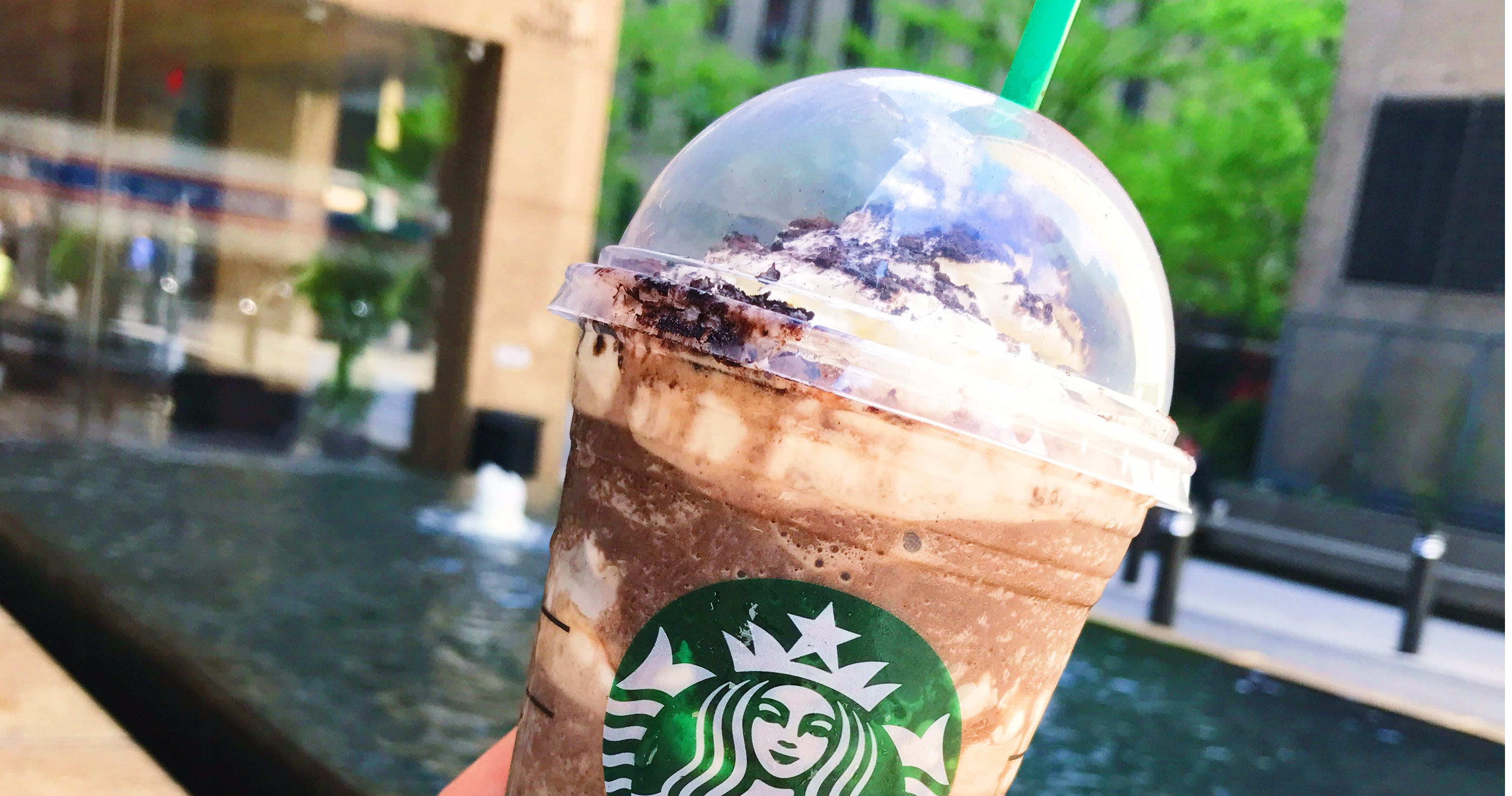 If You Love Girl Scout Cookies You Need To Try Starbuck S New Drink