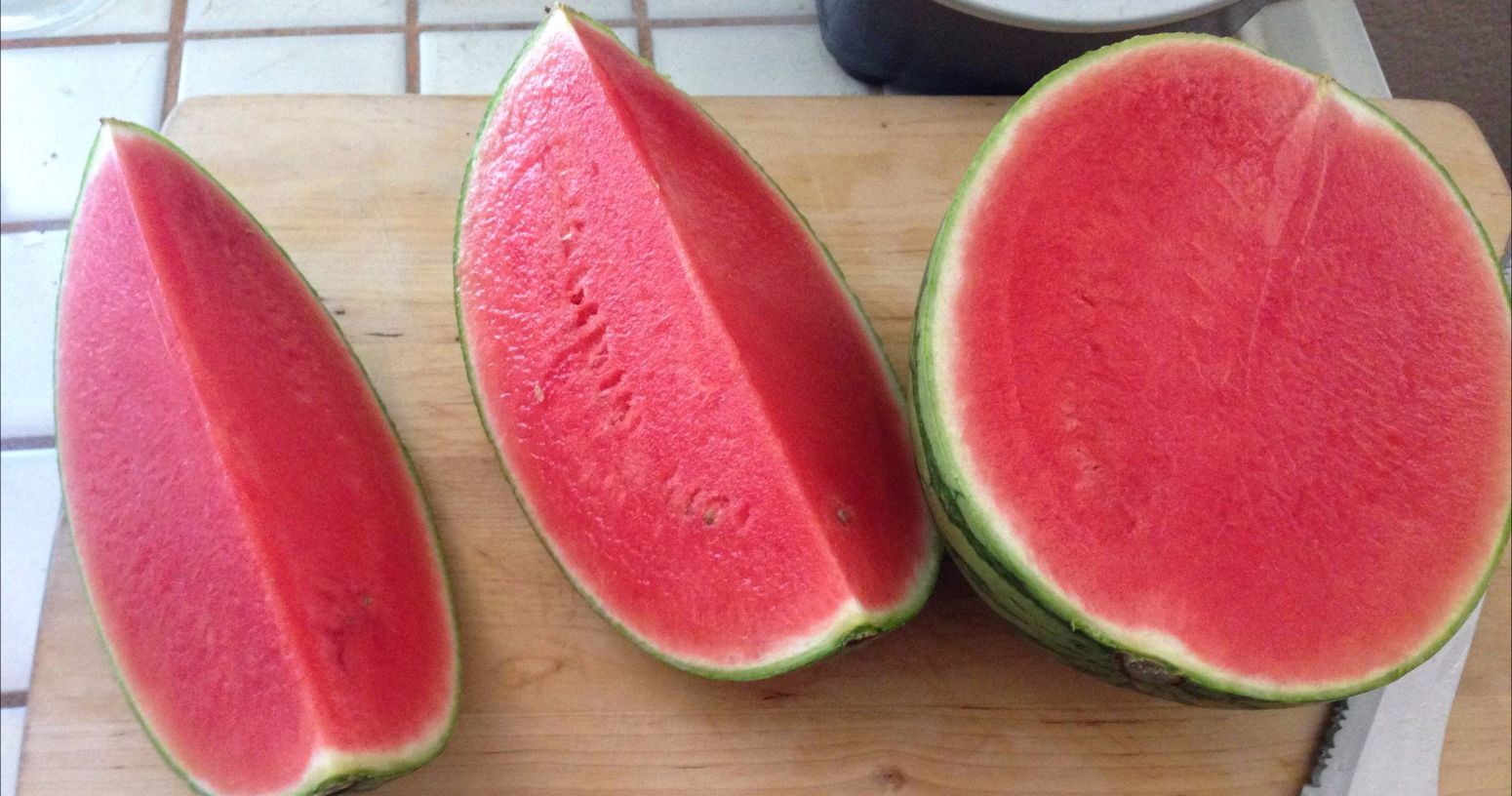 You're Picking Watermelons Wrong And Here's How To Fix It