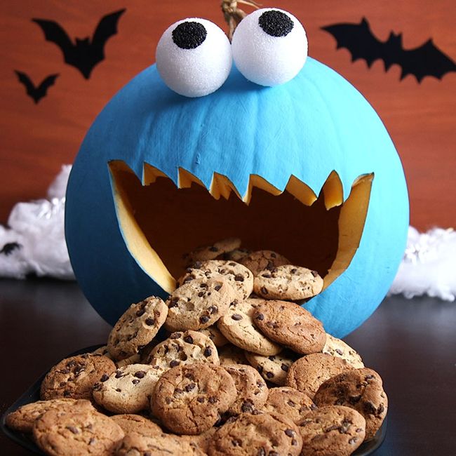 Your Kids Will Go Crazy For This Cookie Monster Pumpkin