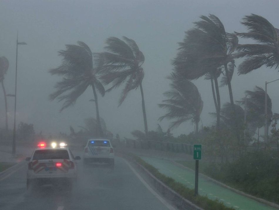 Kenny Chesney Opens Up About Losing His Home To Hurricane Irma In An ...