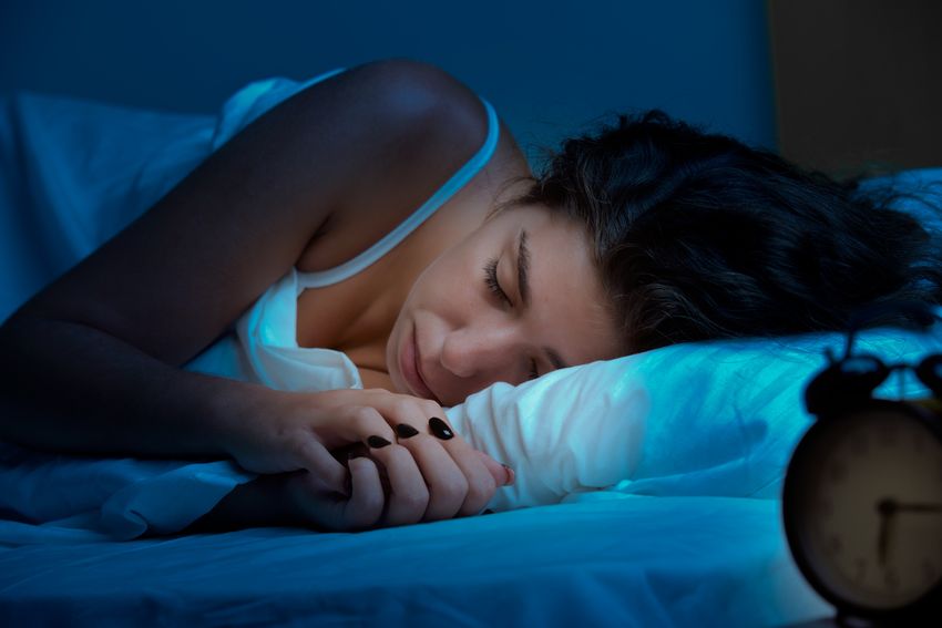 why-doctors-say-to-always-sleep-on-your-left-side