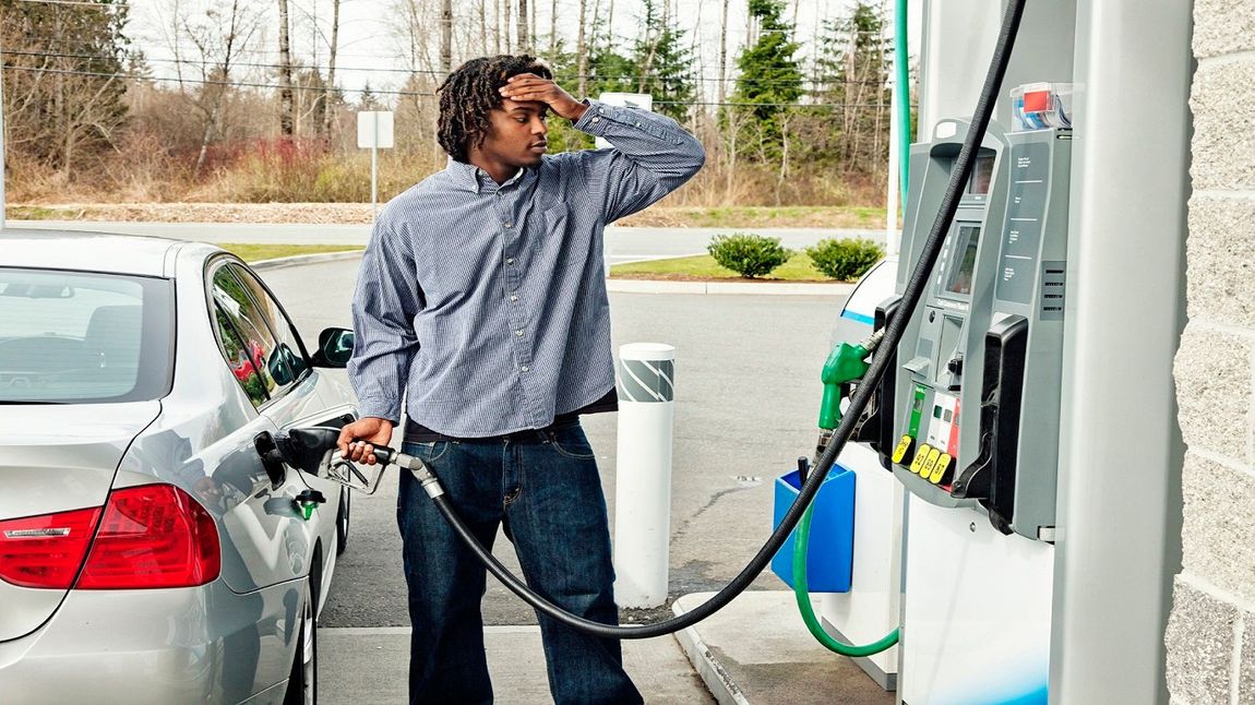 The World Is Ending For Oregonians Who Will Now Have To Pump Their Own Gas