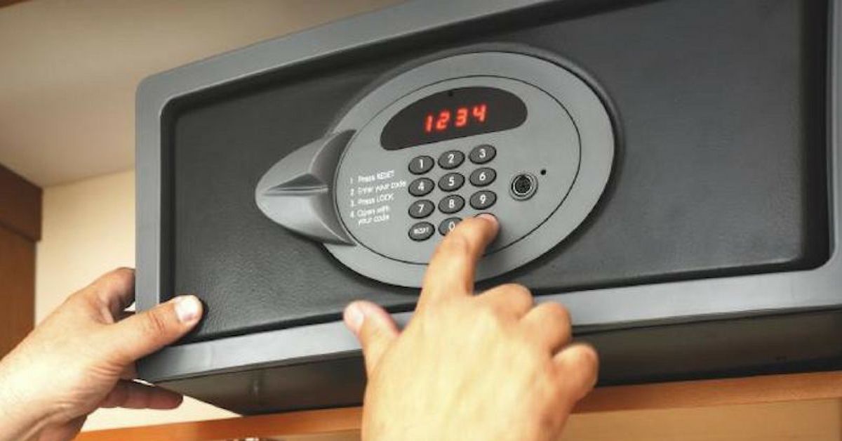 Ас сейф. TKX 1922325 Hotel safe. Personal safe in a Hotel. Сейф в отеле 5 е показывает ошибку что она значит.