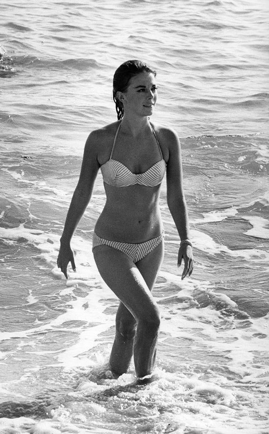 Photographer Releases Rare Photos Of Actress Natalie Wood And Theyre Stunning 