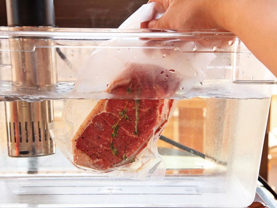 These 10 Common Mistakes For Defrosting Meat Put Your Family's Health ...