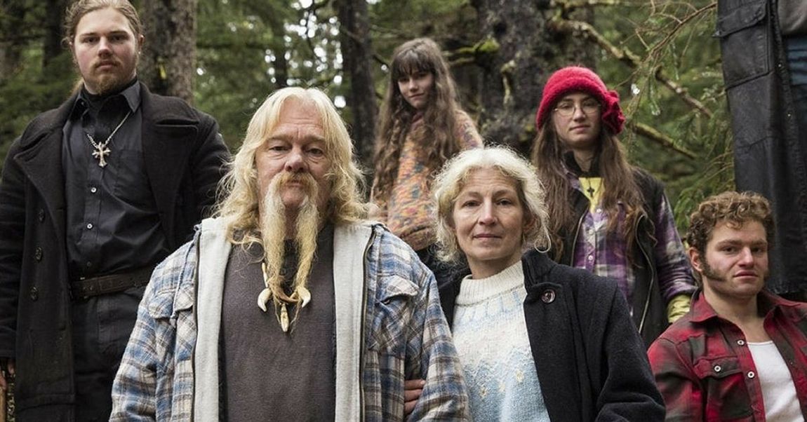 Alaskan Bush People Star Gets Married In Intimate Wedding 3708