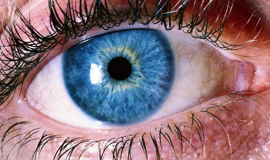 people-with-blue-eyes-are-more-attractive-says-science