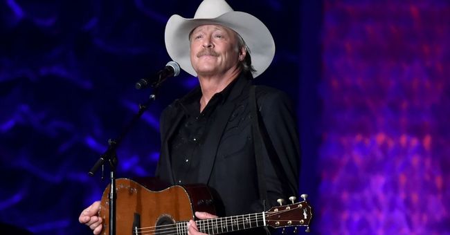 Alan Jackson's Family Asks For Prayers After Sudden Tragic Loss