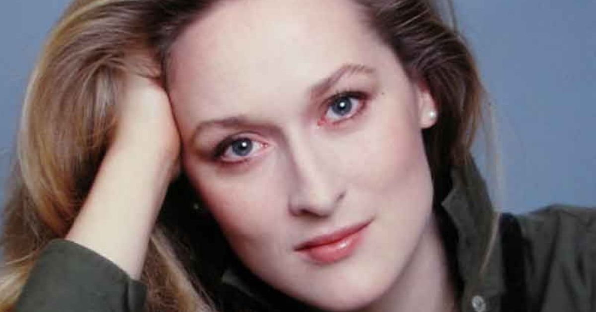 The Sad Reason Why Meryl Streep Can T Watch Her Old Movies