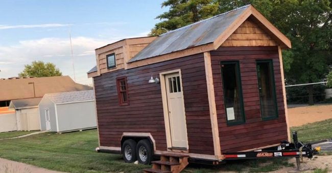 Woman Woke Up To Discover Her Tiny Home Was Stolen Right Off Her Lawn