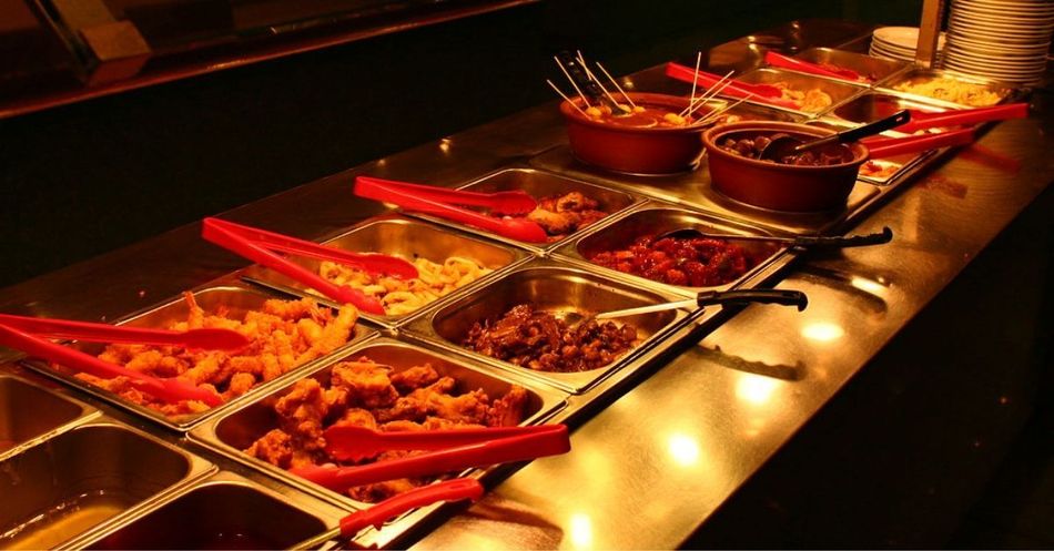 10 Things To Avoid At Any Buffet