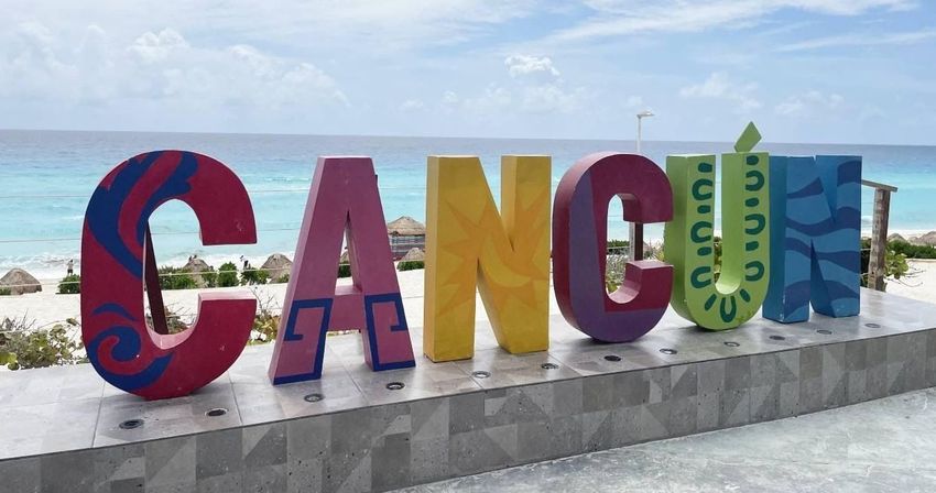 how to get to cancun airport